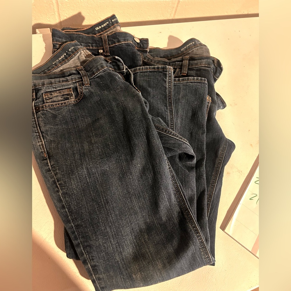 3) Pair of Old Navy Boyfriend Jeans sz 4